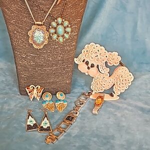 Vintage lot of 7 pieces of jewelry, Dolce & Gabbana watch